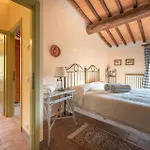 3 Bedroom Awesome In Casole dʼElsa