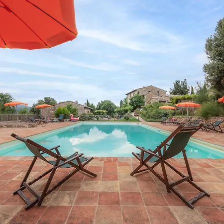 3 Bedroom Awesome In Casole dʼElsa